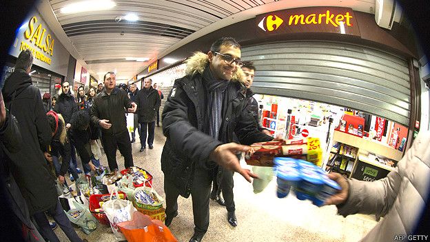 Francia: El hombre que logr que supermercados donen alimentos