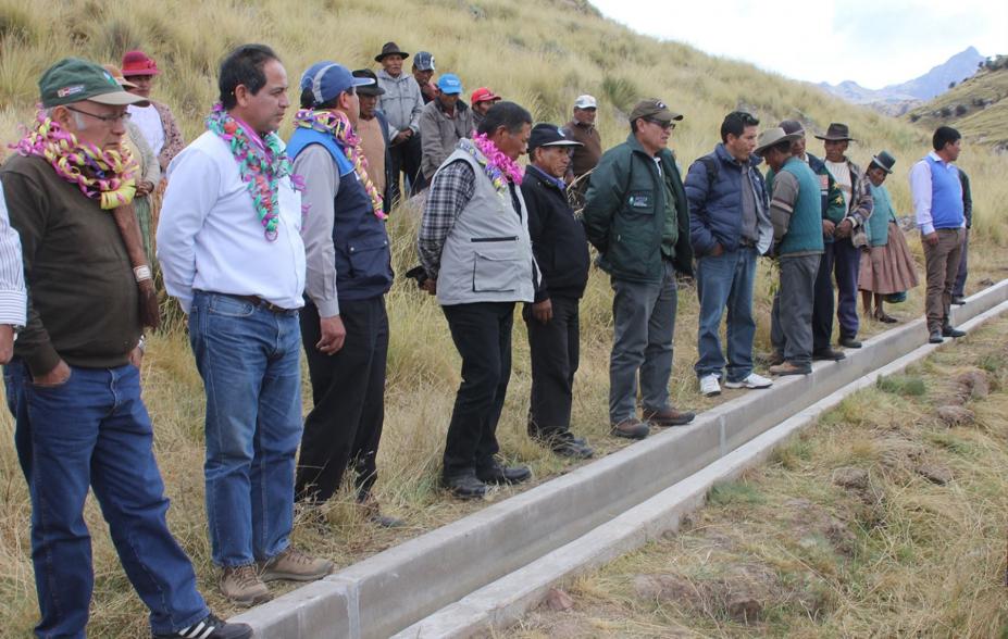 Ejecutan obras de riego en Puno para ampliar su frontera agrcola