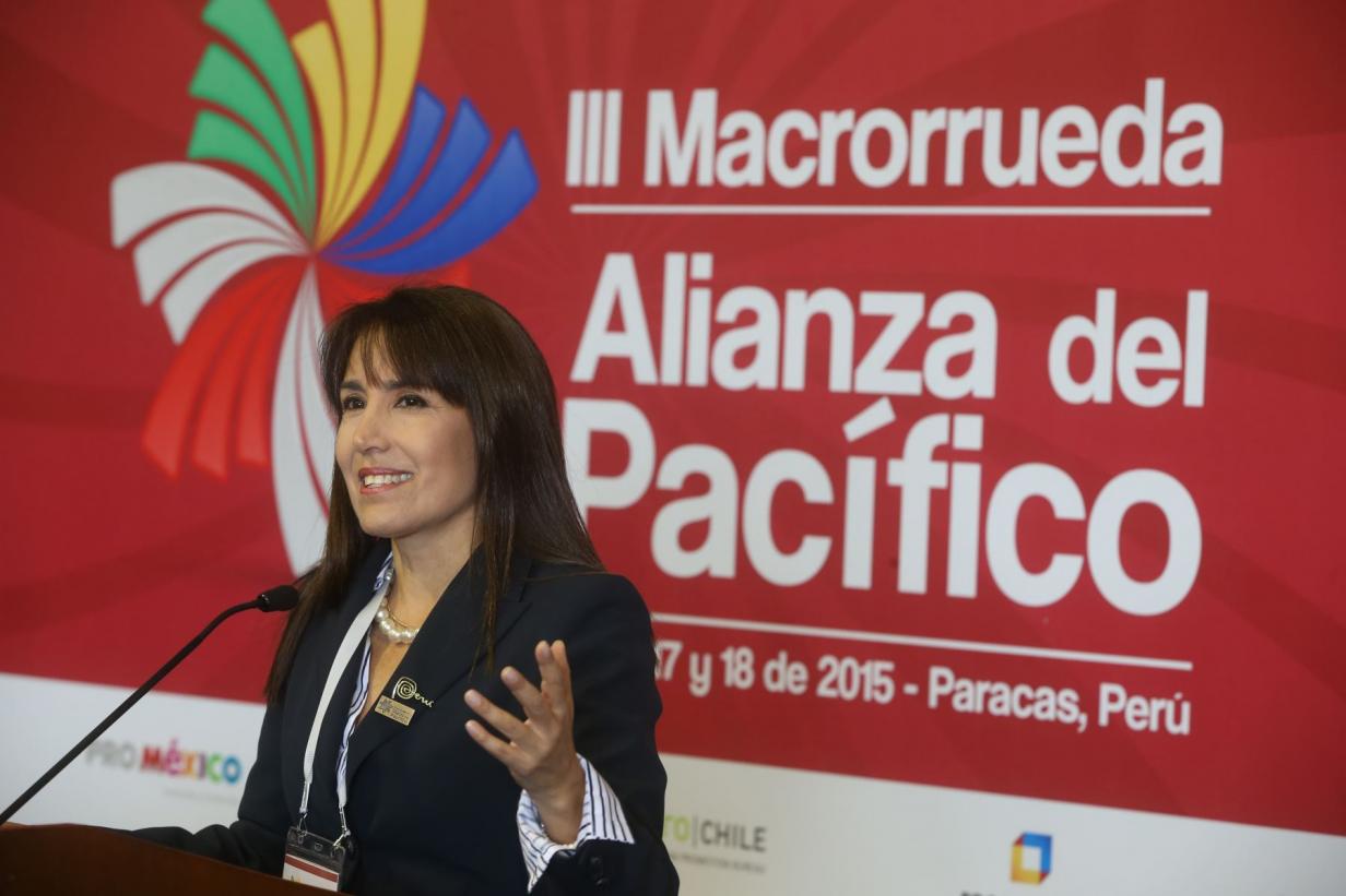 La ministra de Comercio exterior, Magali Silva, inaugura III Macroruedade negocios Alianza del Pacfcio